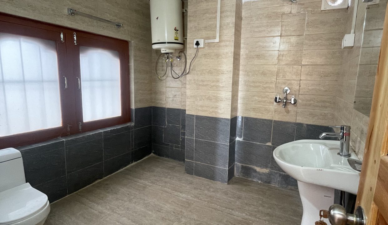 Toilet 1